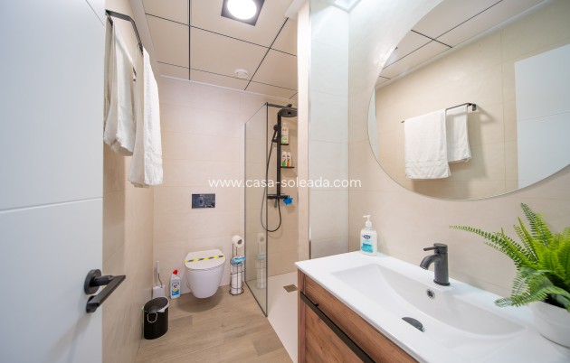 Wiederverkauf - Wohnung - Torrevieja - Punta Prima