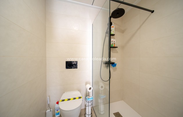 Wiederverkauf - Wohnung - Torrevieja - Punta Prima