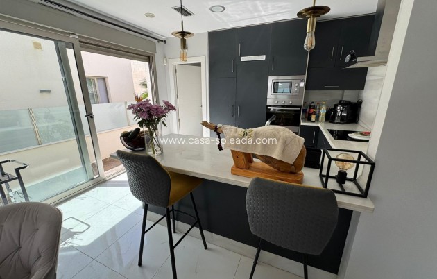 Wiederverkauf - Villa - Orihuela Costa - Costa Blanca