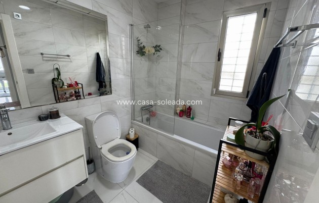 Wiederverkauf - Villa - Orihuela Costa - Costa Blanca