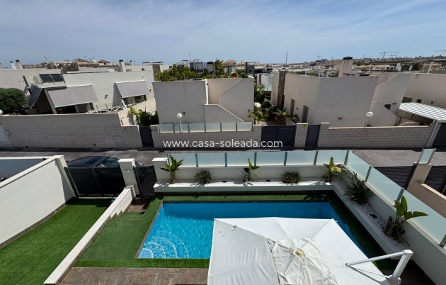 Wiederverkauf - Villa - Orihuela Costa - Costa Blanca