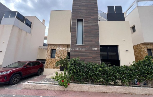 Wiederverkauf - Villa - Orihuela Costa - Lomas de Cabo Roig