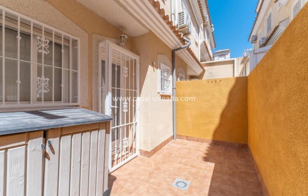 Wiederverkauf - Stadthaus - Orihuela Costa - Las Filipinas