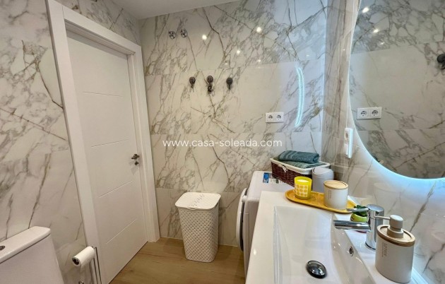 Wiederverkauf - Wohnung - Torrevieja - Playa del Cura