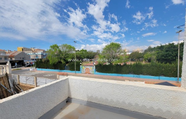 Wiederverkauf - Wohnung - Torrevieja - Calas Blanca