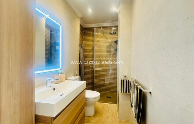 Herverkoop - Appartement / flat - Torrevieja - Nueva Torrevieja