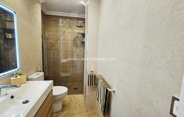 Herverkoop - Appartement / flat - Torrevieja - Nueva Torrevieja