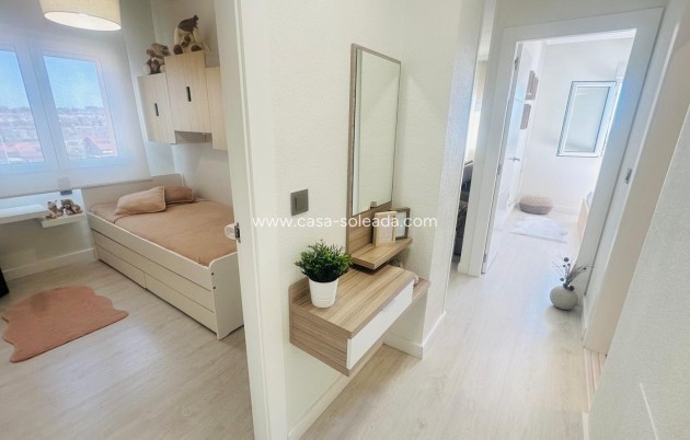 Herverkoop - Appartement / flat - Torrevieja - Nueva Torrevieja