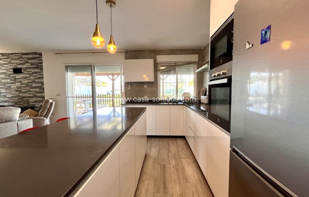Resale - Country Property/Finca - Alcantarilla