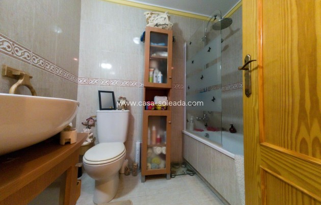 Resale - Apartment / flat - Torrevieja