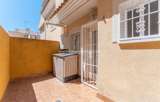 Wiederverkauf - Villa - Orihuela Costa - Las Filipinas