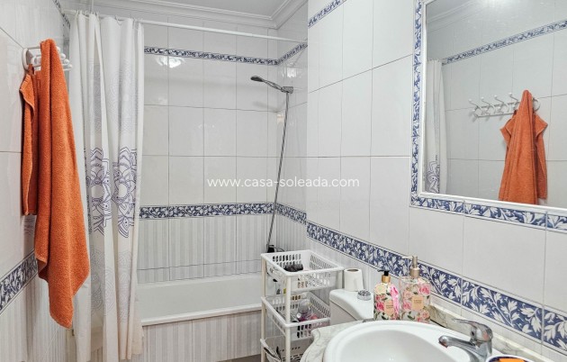 Reventa - Apartamento / piso - Torrevieja