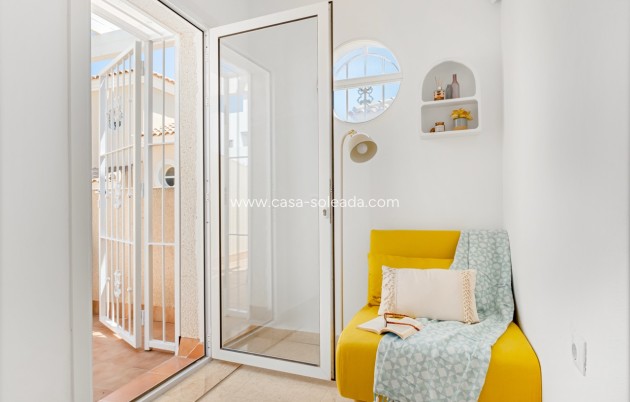Wiederverkauf - Villa - Orihuela Costa - Las Filipinas