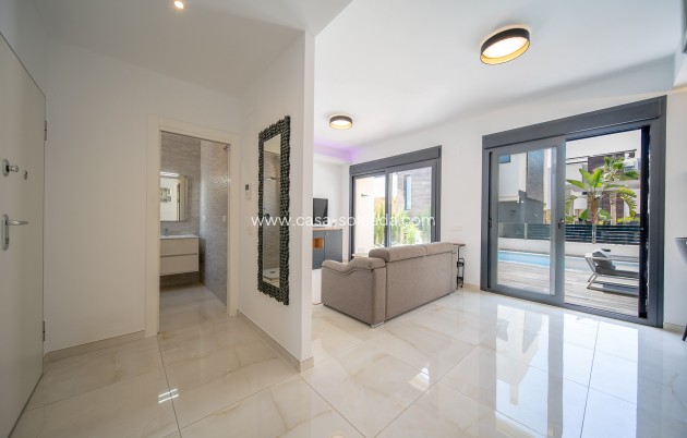 Wiederverkauf - Villa - Orihuela Costa - Lomas de Cabo Roig