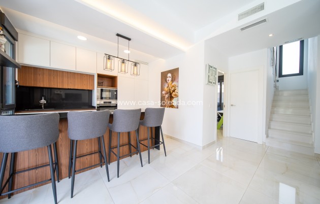 Wiederverkauf - Villa - Orihuela Costa - Lomas de Cabo Roig
