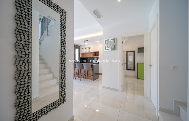 Wiederverkauf - Villa - Orihuela Costa - Lomas de Cabo Roig