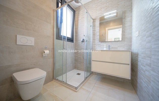 Wiederverkauf - Villa - Orihuela Costa - Lomas de Cabo Roig