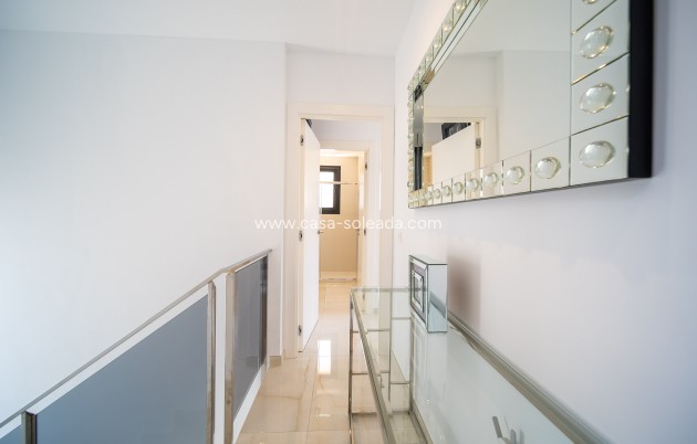 Wiederverkauf - Villa - Orihuela Costa - Lomas de Cabo Roig