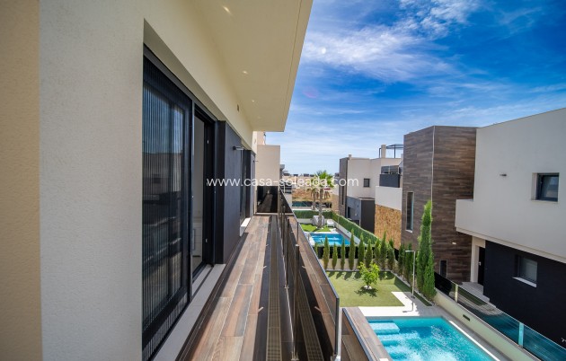 Wiederverkauf - Villa - Orihuela Costa - Lomas de Cabo Roig
