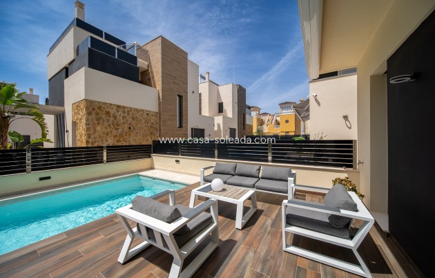 Wiederverkauf - Villa - Orihuela Costa - Lomas de Cabo Roig