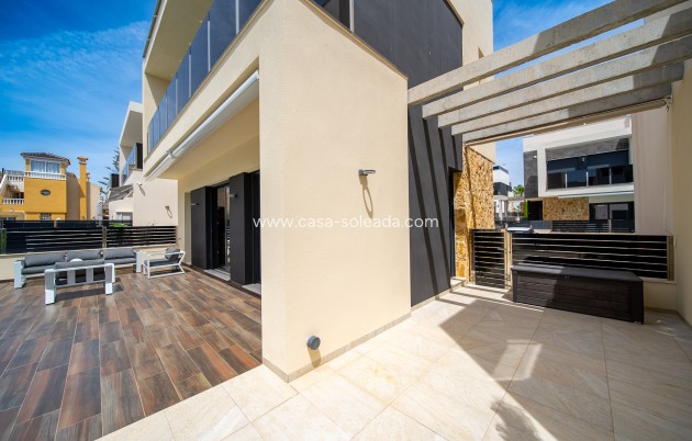 Wiederverkauf - Villa - Orihuela Costa - Lomas de Cabo Roig