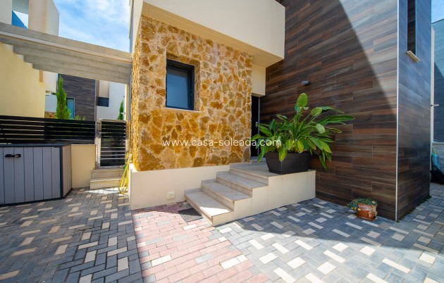 Wiederverkauf - Villa - Orihuela Costa - Lomas de Cabo Roig