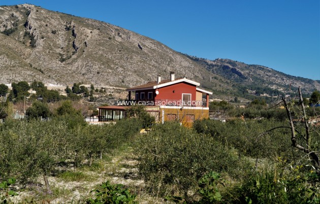 Wiederverkauf - Villa - Petrer - Inland