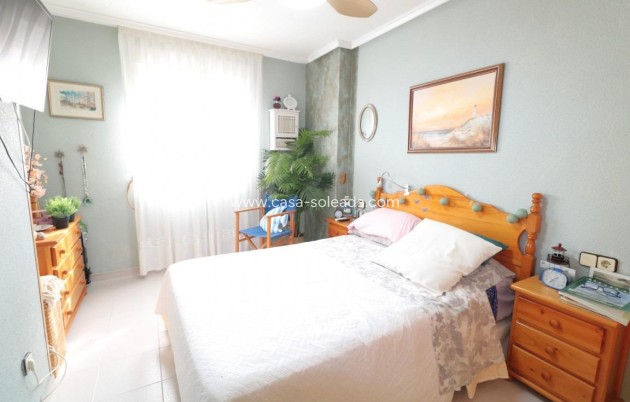 Resale - Apartment / flat - Torrevieja - Acequion