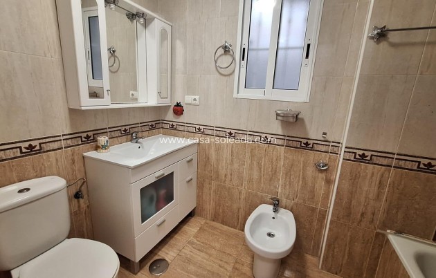 Herverkoop - Appartement / flat - Torrevieja - Estacion Autobuses