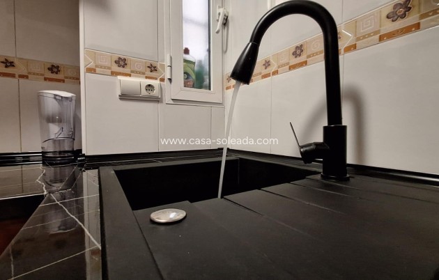 Herverkoop - Appartement / flat - Torrevieja - Estacion Autobuses