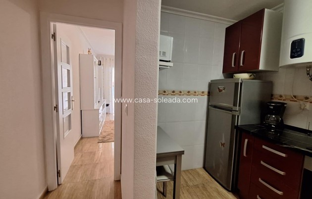 Herverkoop - Appartement / flat - Torrevieja - Estacion Autobuses