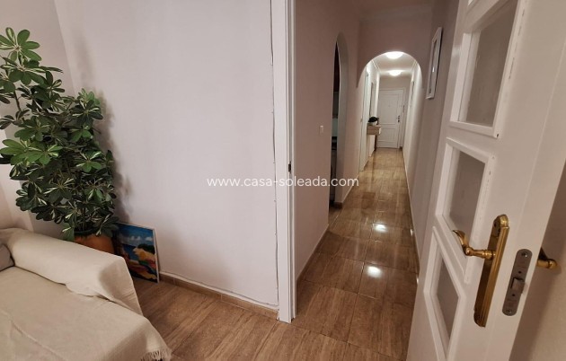 Herverkoop - Appartement / flat - Torrevieja - Estacion Autobuses