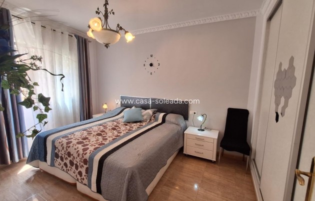 Herverkoop - Appartement / flat - Torrevieja - Estacion Autobuses