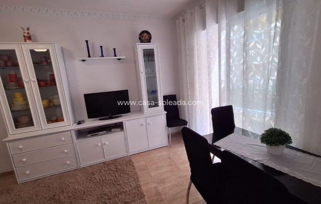 Herverkoop - Appartement / flat - Torrevieja - Estacion Autobuses