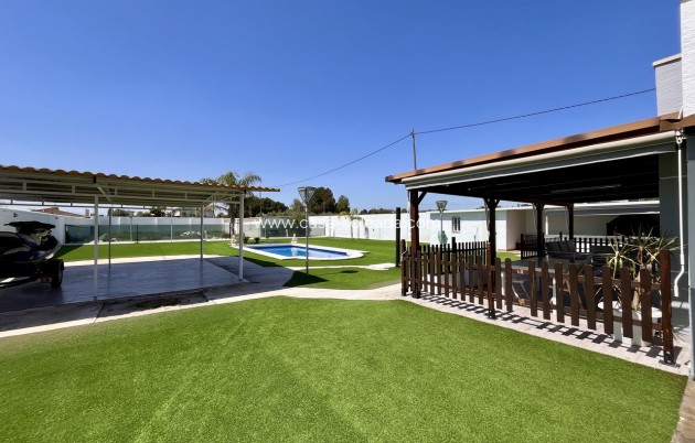 Resale - Country Property/Finca - Alcantarilla