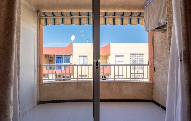 Resale - Apartment / flat - Torrevieja - Costa Blanca
