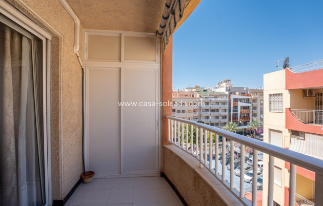 Resale - Apartment / flat - Torrevieja - Costa Blanca