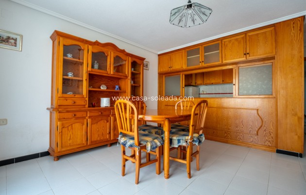 Resale - Apartment / flat - Torrevieja - Costa Blanca