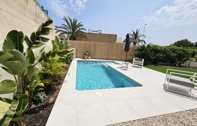 Wiederverkauf - Villa - Orihuela Costa - La Regia