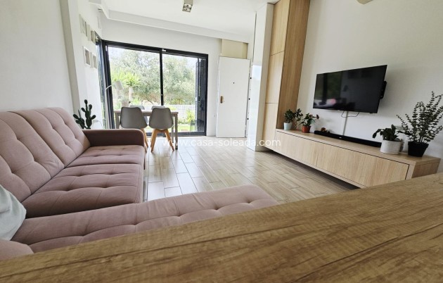 Wiederverkauf - Villa - Orihuela Costa - La Regia