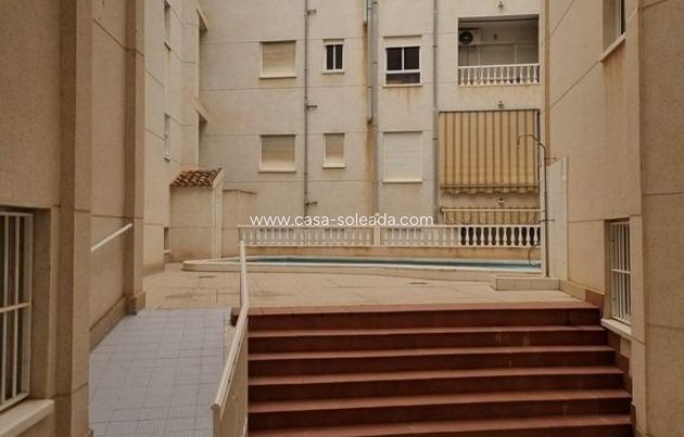 Resale - Apartment / flat - Torrevieja - Playa del Cura