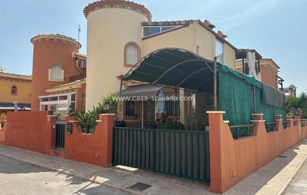 Wiederverkauf - Villa - Orihuela Costa - Playa Flamenca