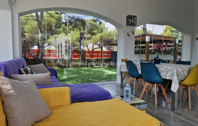 Wiederverkauf - Villa - Orihuela Costa - Punta Prima