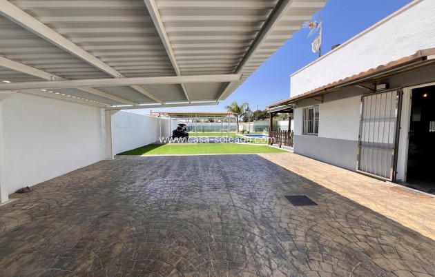 Resale - Country Property/Finca - Alcantarilla