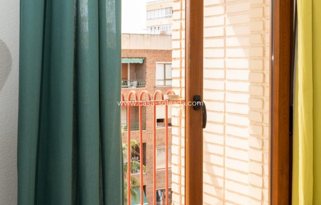 Wiederverkauf - Wohnung - Torrevieja - El Acequión - Los Náufragos
