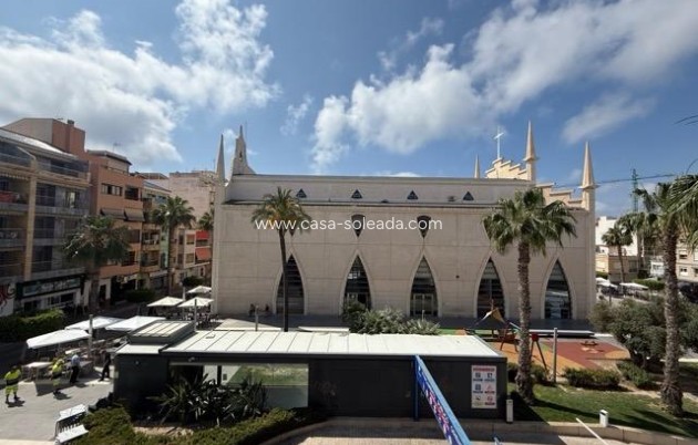 Wiederverkauf - Wohnung - Torrevieja - Center