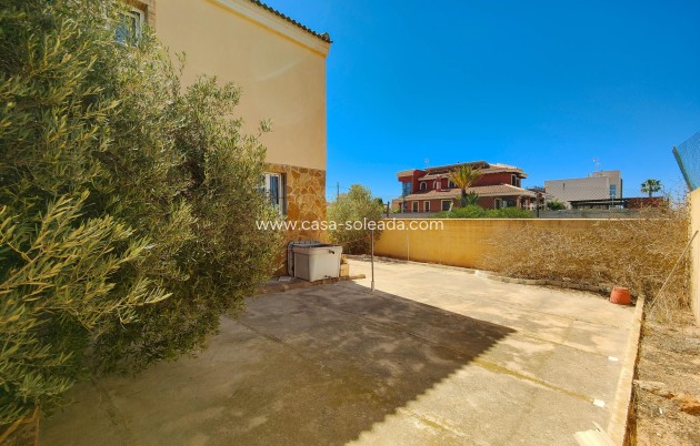 Herverkoop - Villa - Torrevieja