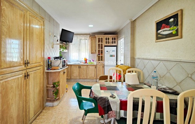 Herverkoop - Villa - Torrevieja