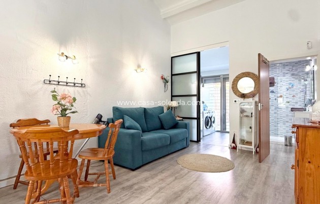Resale - Villa - Orihuela Costa - Punta Prima