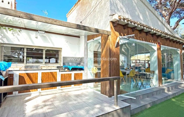 Resale - Villa - Orihuela Costa - Punta Prima